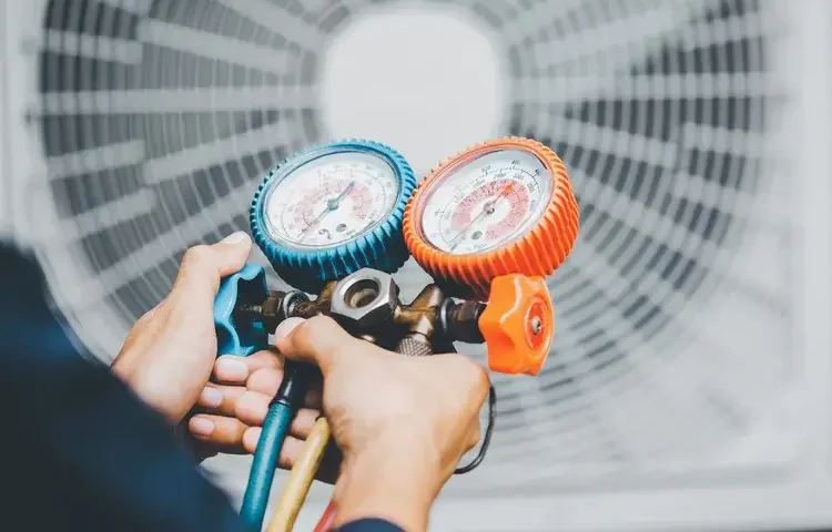 air-conditioning-technician-part-preparing-install-new-air-conditioner (1)